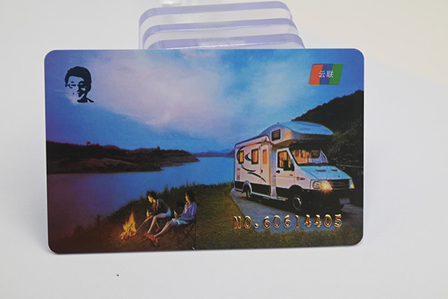 定制门禁钥匙扣卡是选择IC卡照旧ID卡好？？？