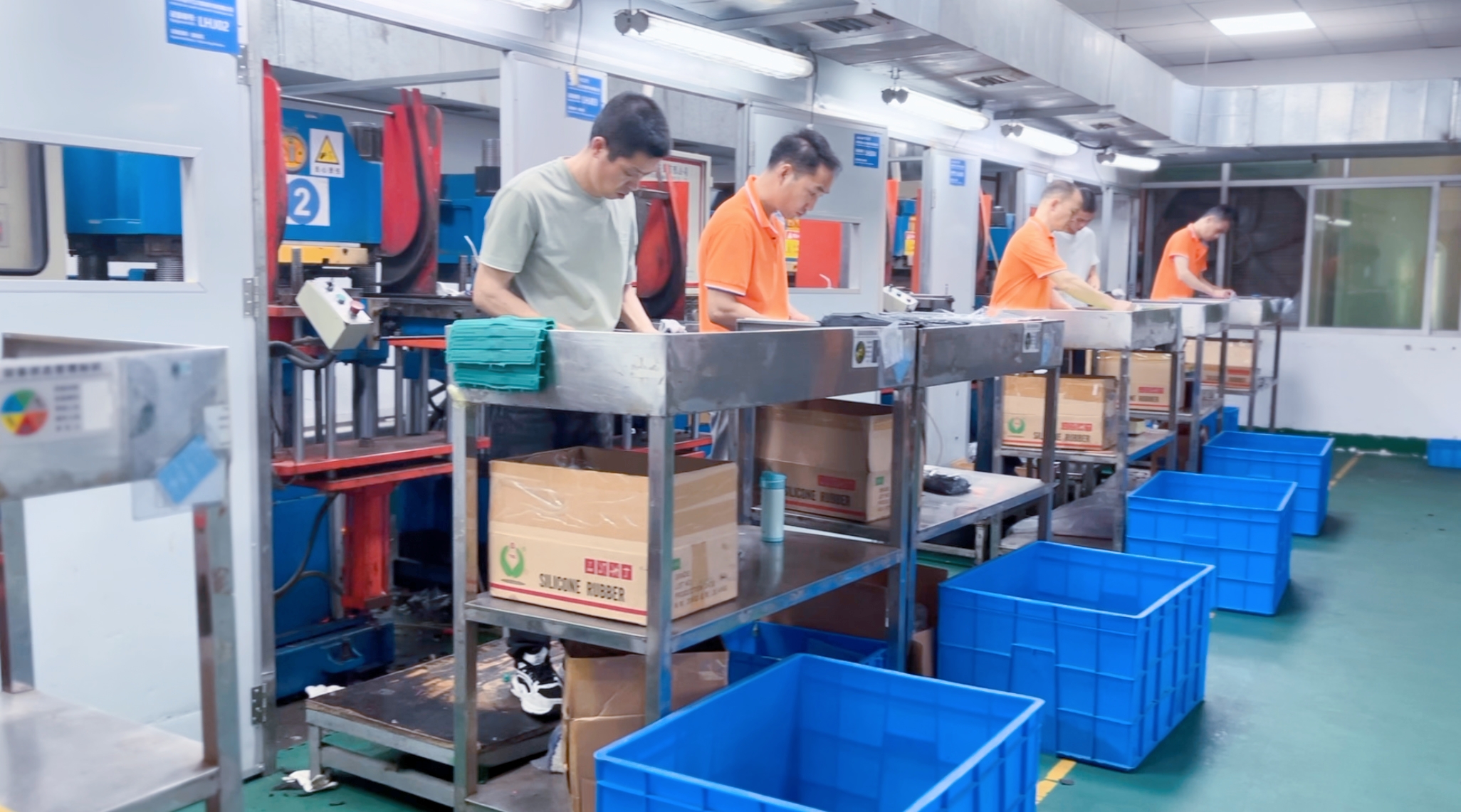 带你走进至尊国际集团RFID硅胶腕带工厂NFC硅胶手环生产定制厂家