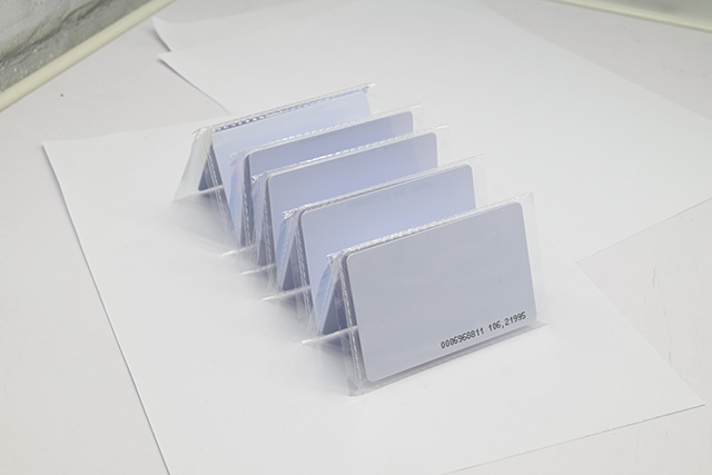 什么是办税效劳卡，，，，，办税效劳卡的用途及注重事项