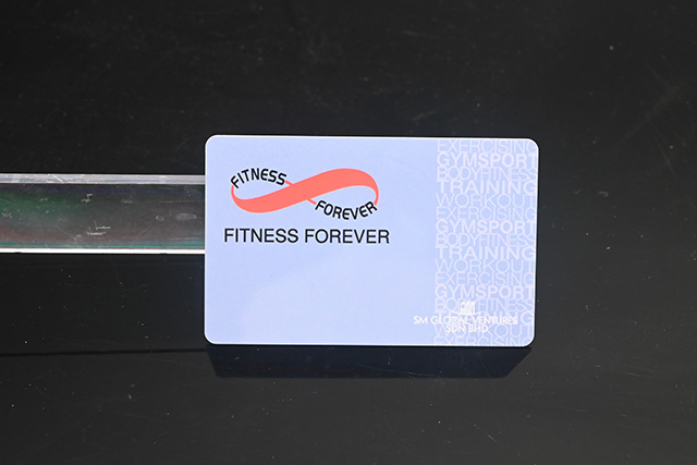 金属卡的制作和pvc卡的制作有什么区别呢？？？？？？？？