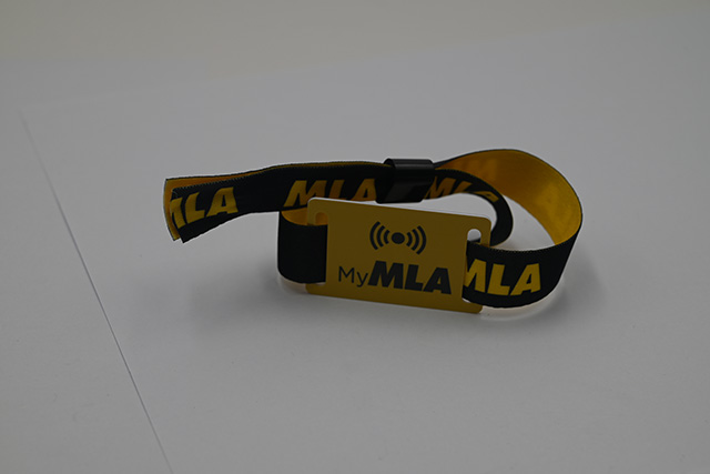 充电卡照旧金融充电卡，，，，，，，，哪个更好一些？？？？