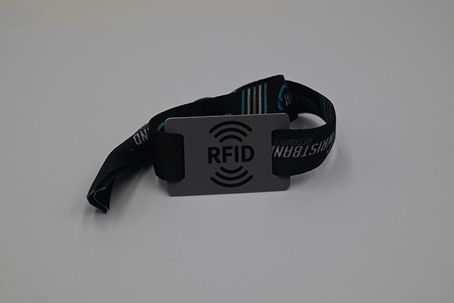 至尊国际为医院提供感应式IC医院就诊卡，，，，，，利益多