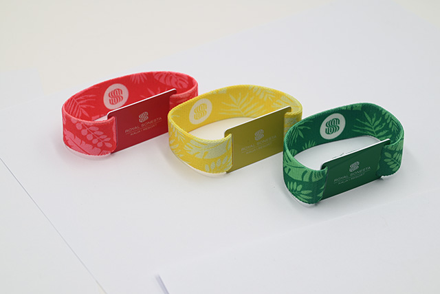 浅谈银行卡的更新换代，，，，，，我们怎样看待滴胶卡