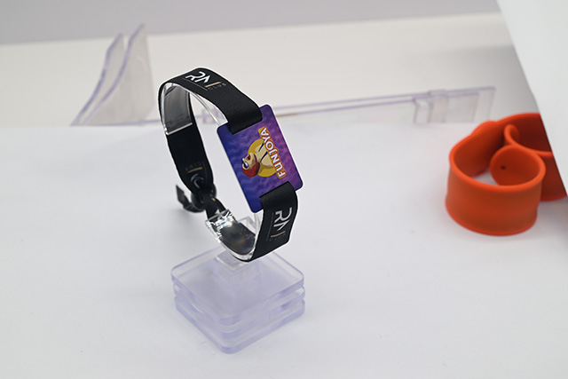 家用电器的客户钥匙扣卡制作哪家强呢？？？？？？