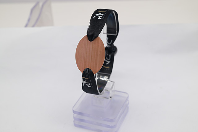 半自动RFID标签反应速率更快，，，，效率更高